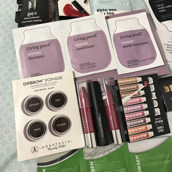 Skincare, Hair And Makeup Bundle - Picture 2 of 4